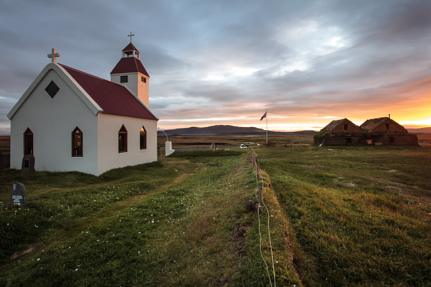 Iceland wedding photographer